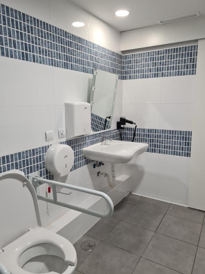 Hostel M-A Rooms Mate Madrid Eksteriør bilde